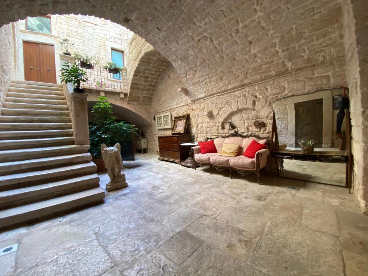 Palazzo Morola XIV Century Appartement Giovinazzo Buitenkant foto
