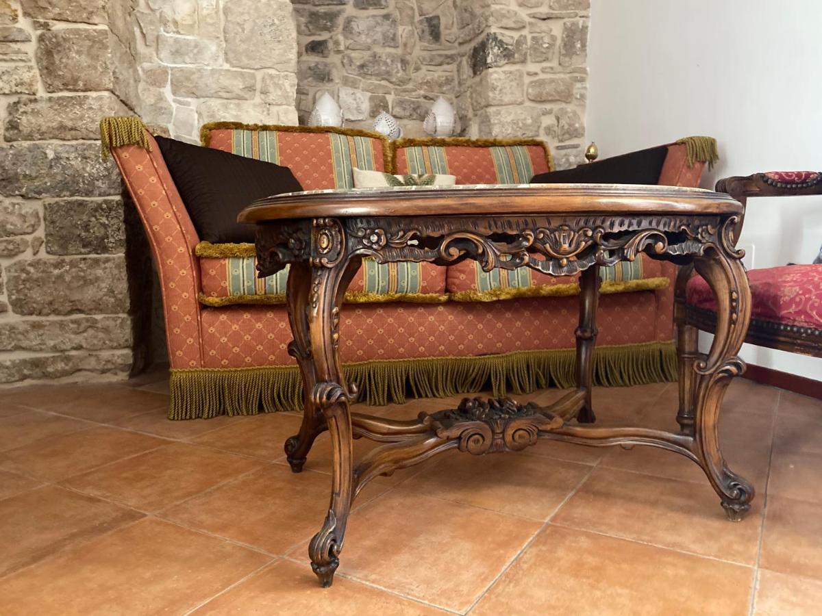 Palazzo Morola XIV Century Appartement Giovinazzo Buitenkant foto