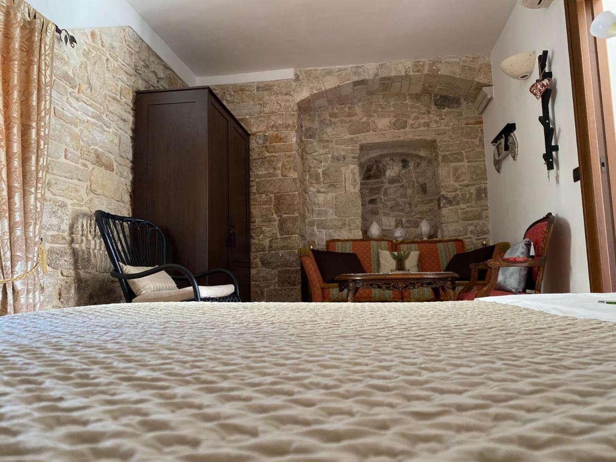 Palazzo Morola XIV Century Appartement Giovinazzo Buitenkant foto