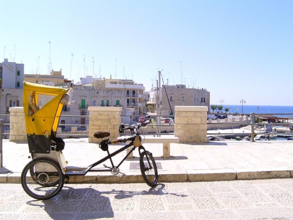 Palazzo Morola XIV Century Appartement Giovinazzo Buitenkant foto